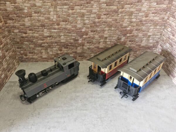 Zugset LGB 2070D "U.43" + 2 Personenwagen